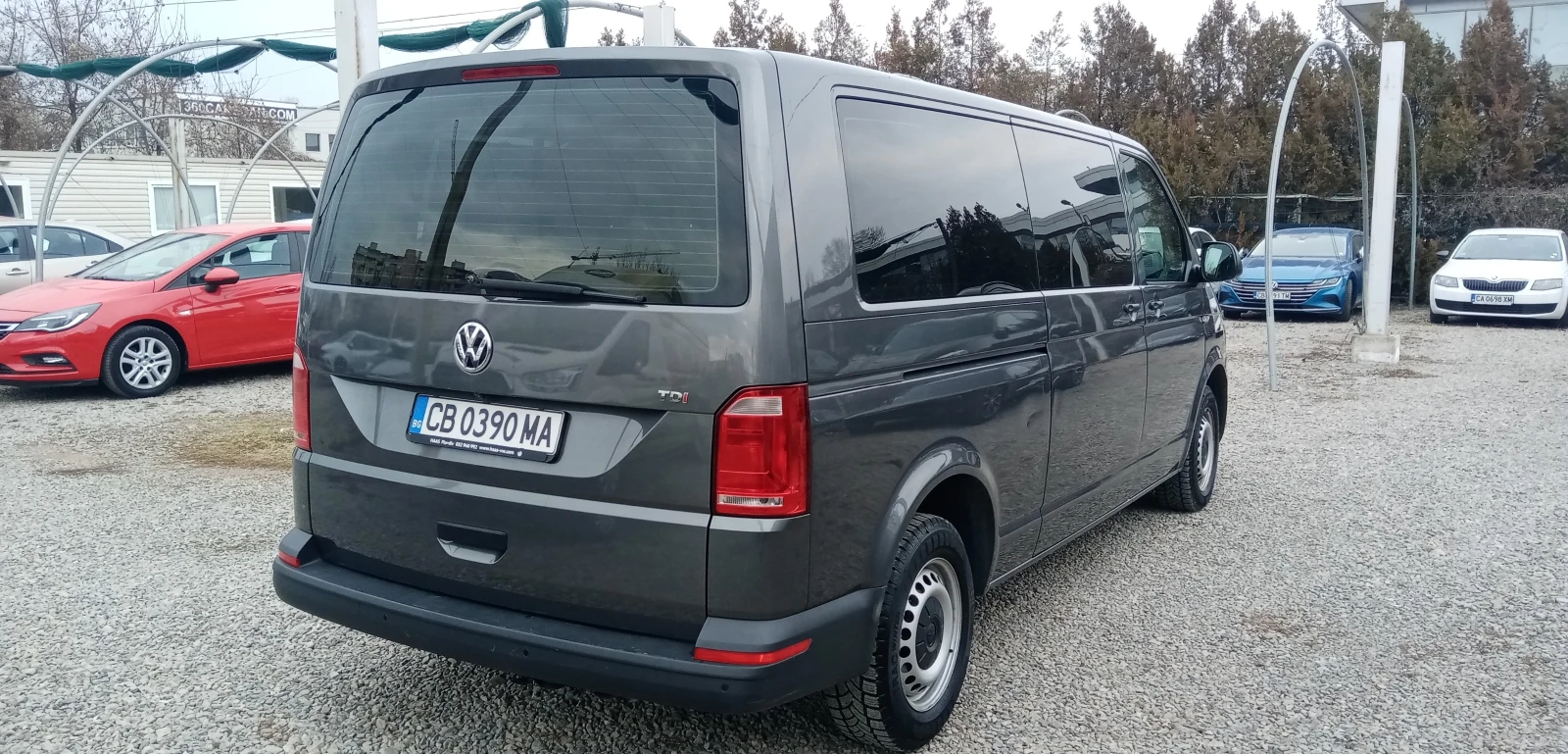 VW Caravelle 2.0TDI 8+ 1 - изображение 3