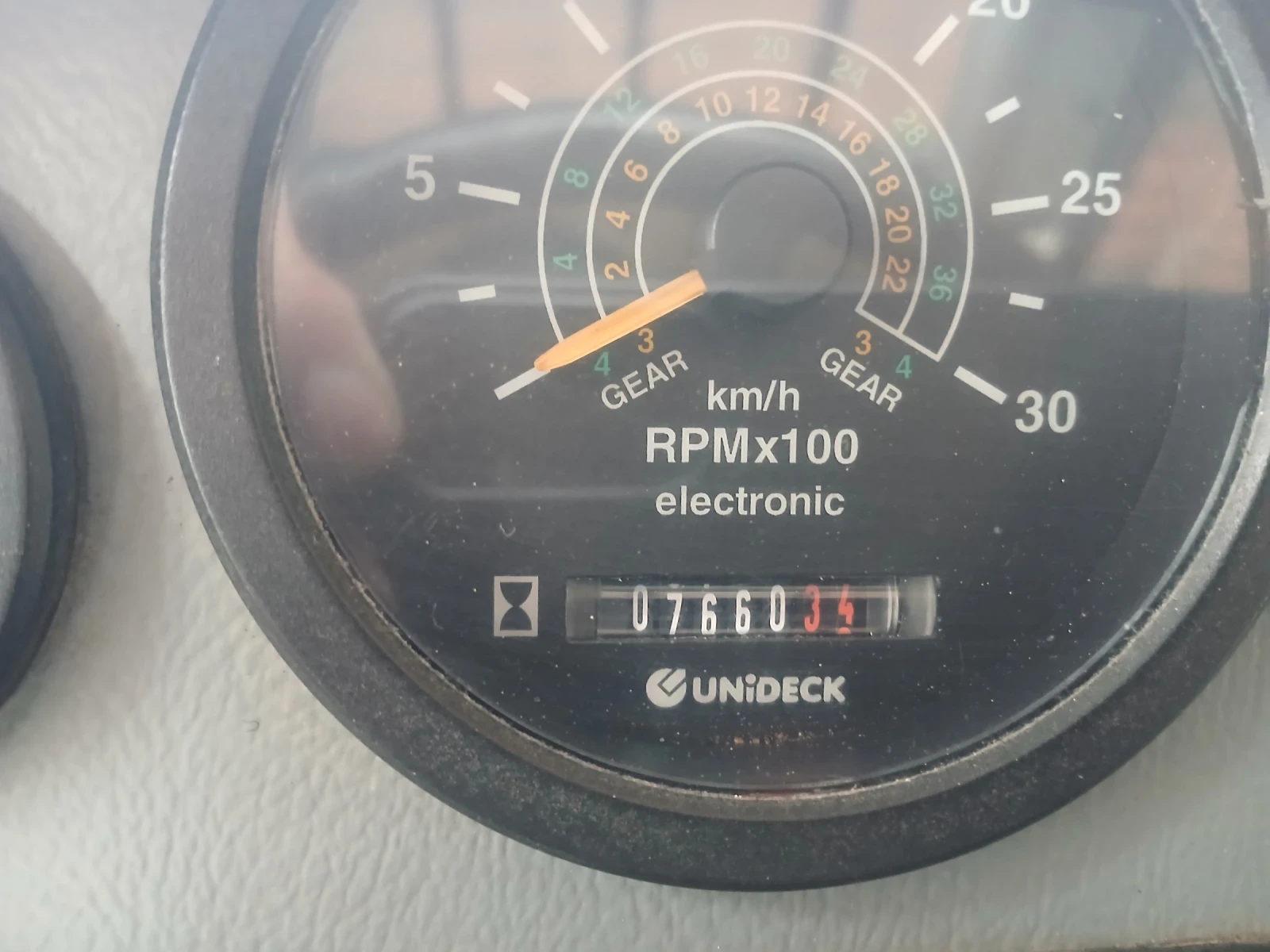 Телескопичен товарач New Holland LM425, снимка 4 - Селскостопанска техника - 54809547