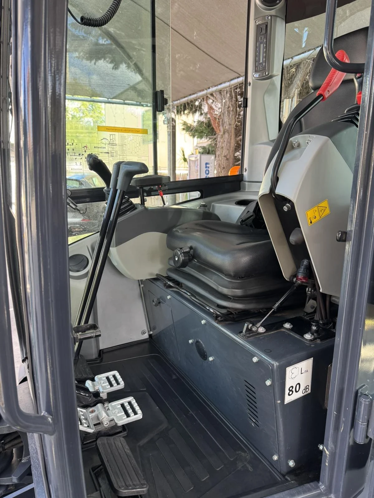 Багер Sunward SWE25UF, снимка 12 - Индустриална техника - 56363888