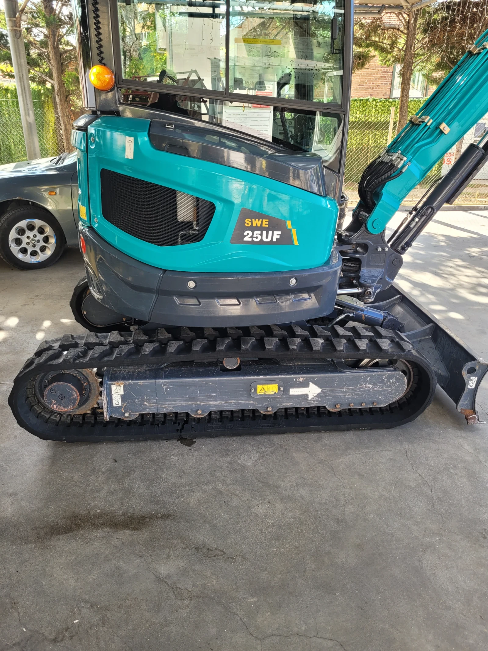 Багер Sunward SWE25UF