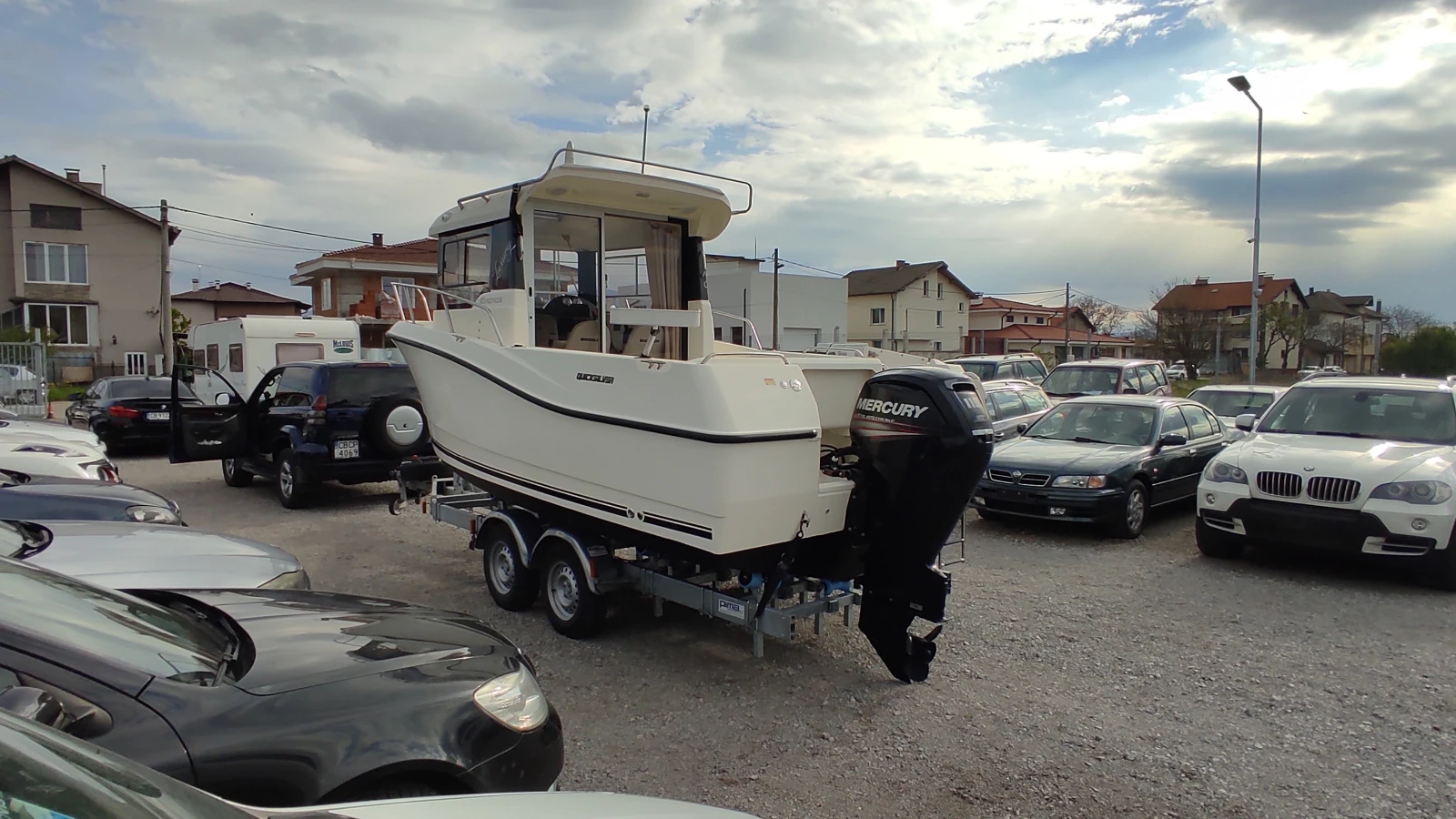 Моторна яхта Quicksilver 605 PILOT HOUSE PESHE POMENADE - изображение 6