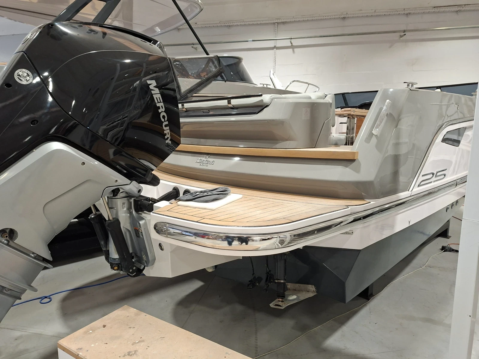 ������� ���� Alfamarine Alfastreet 25 cabin | Mobile.bg � ����������� 8