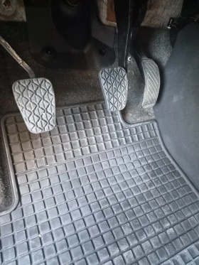 Mazda 2 Бензин/Газ 101 000 км., снимка 11