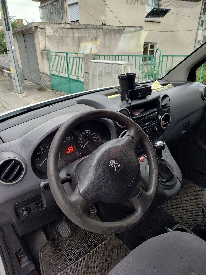 Peugeot Partner HDI, снимка 4 - Автомобили и джипове - 48211443