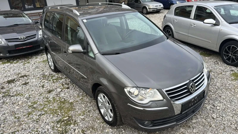 VW Touran, снимка 2 - Автомобили и джипове - 49024746