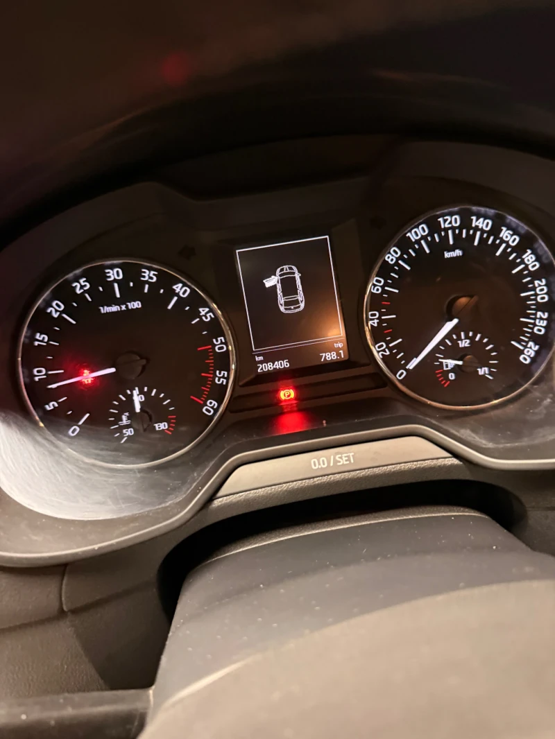 Skoda Octavia 1, 6 TDI, 4x4, снимка 11 - Автомобили и джипове - 52004741