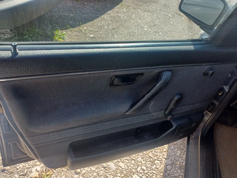 VW Golf 1.3 I, снимка 9 - Автомобили и джипове - 52007816