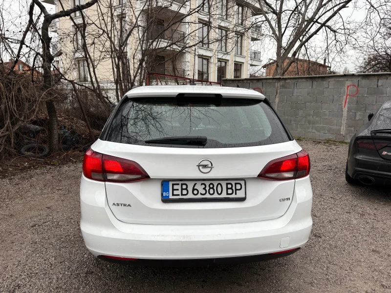 Opel Astra 1.6 CDTI, снимка 5 - Автомобили и джипове - 52890830