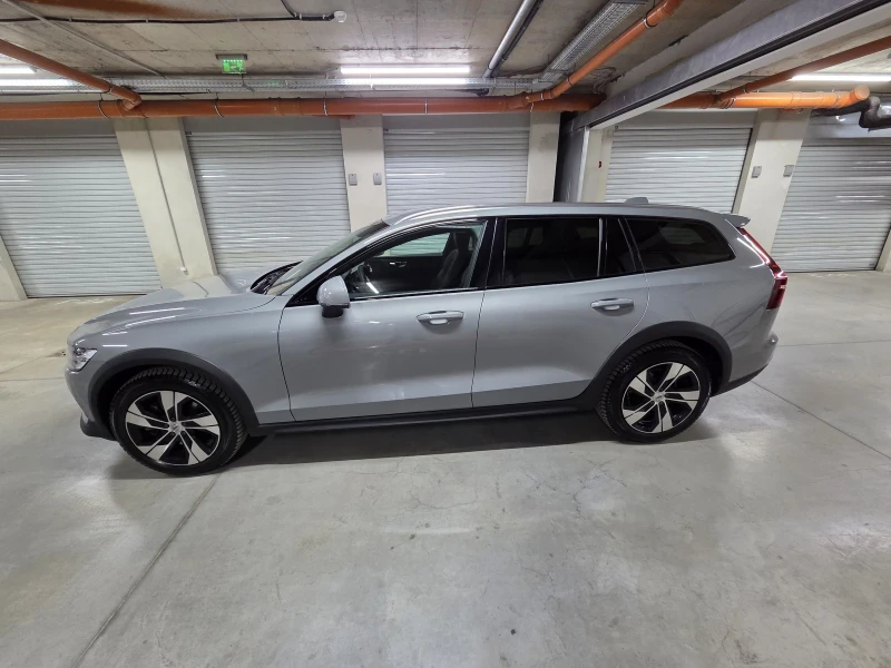 Volvo V60 Cross Country, снимка 5 - Автомобили и джипове - 52928660
