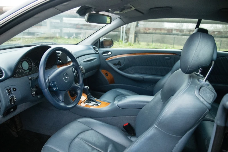 Mercedes-Benz CLK 320, снимка 9 - Автомобили и джипове - 53078162