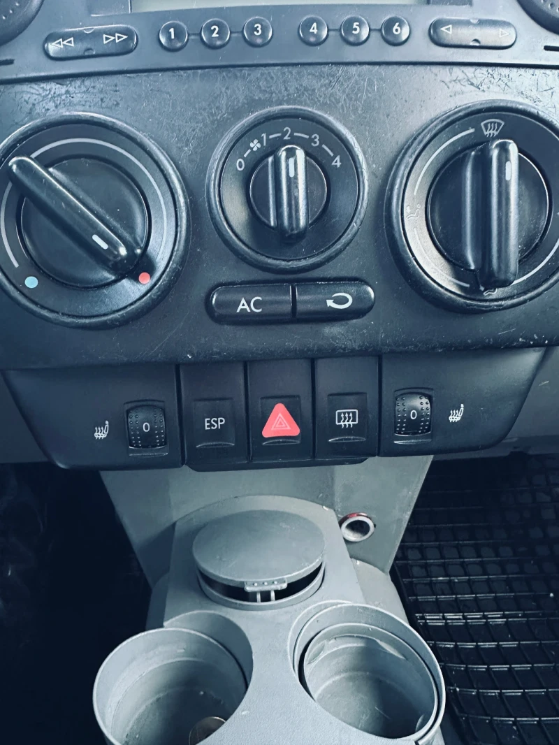 VW Beetle 1.9 TDI 90k.c., снимка 11 - Автомобили и джипове - 53106325