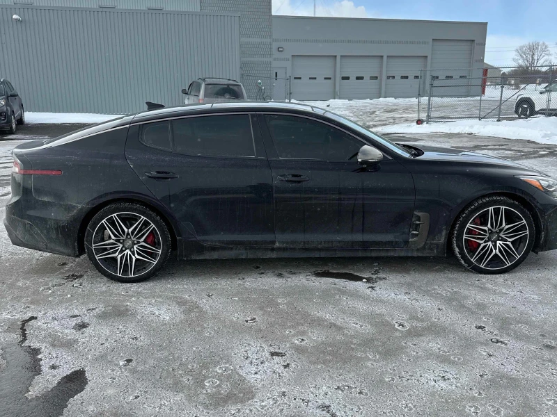 Kia Stinger GT * * CARFAX * * АВТО КРЕДИТ * * , снимка 3 - Автомобили и джипове - 53223134