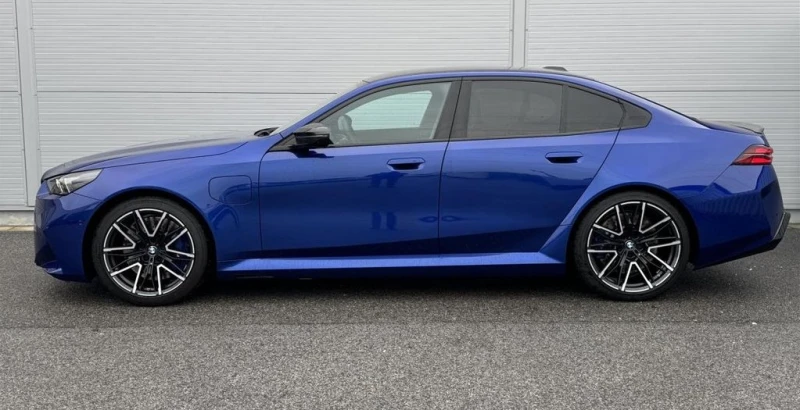 BMW M5 4.4 V8 xDrive, снимка 2 - Автомобили и джипове - 53562105