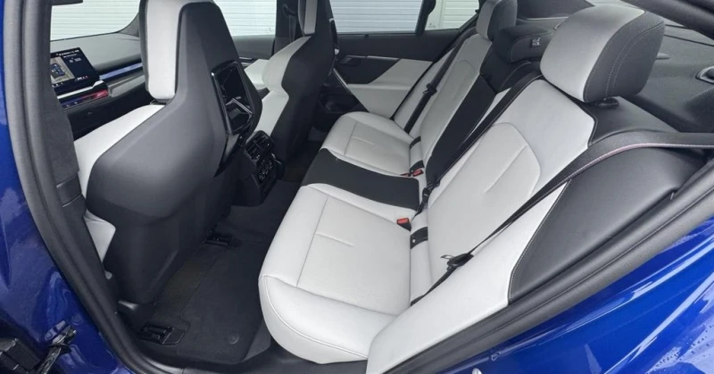 BMW M5 4.4 V8 xDrive, снимка 9 - Автомобили и джипове - 53562105