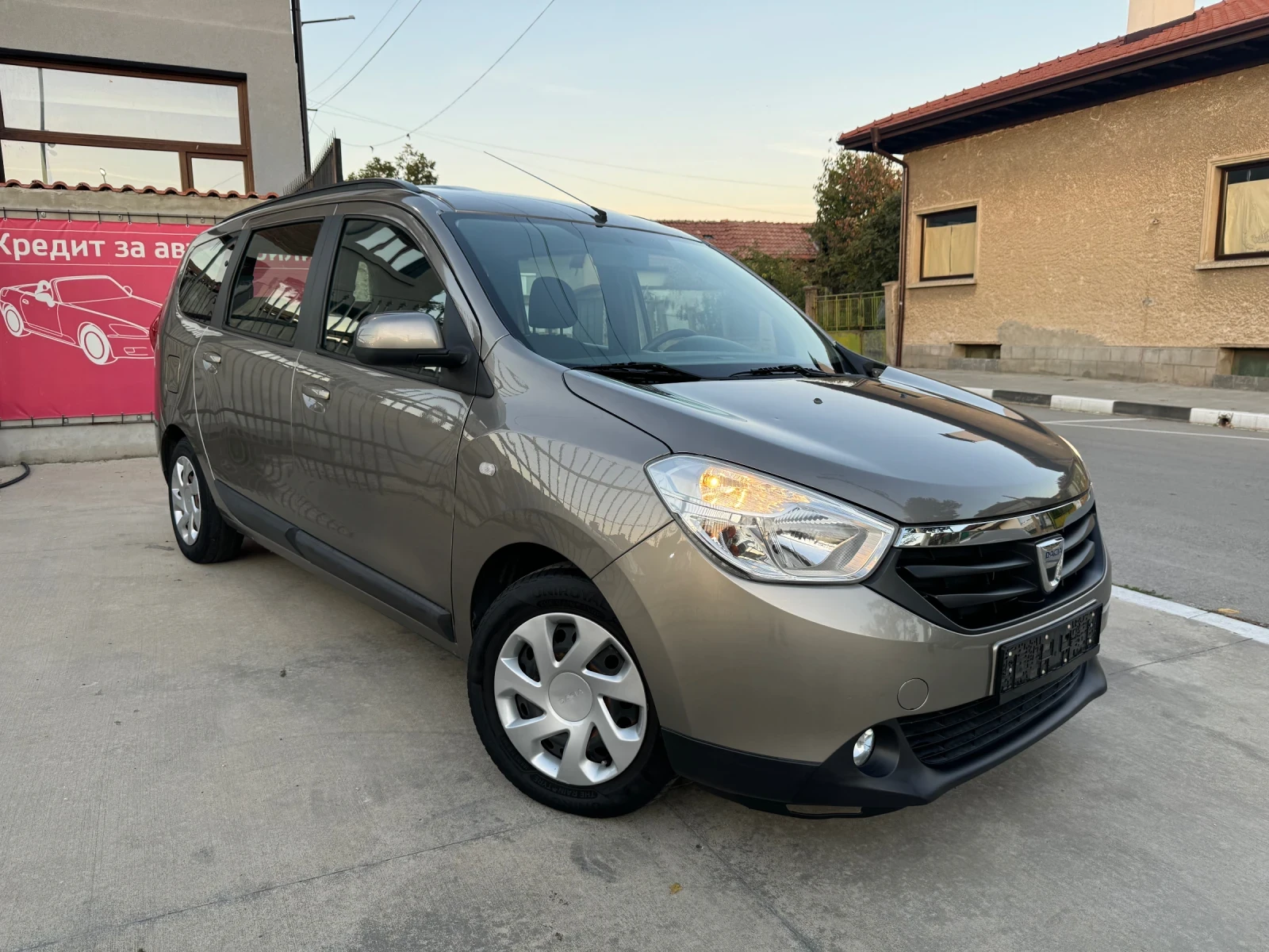 Dacia Lodgy 1, 6 83к.с. 6+ 1 ! - [1] 