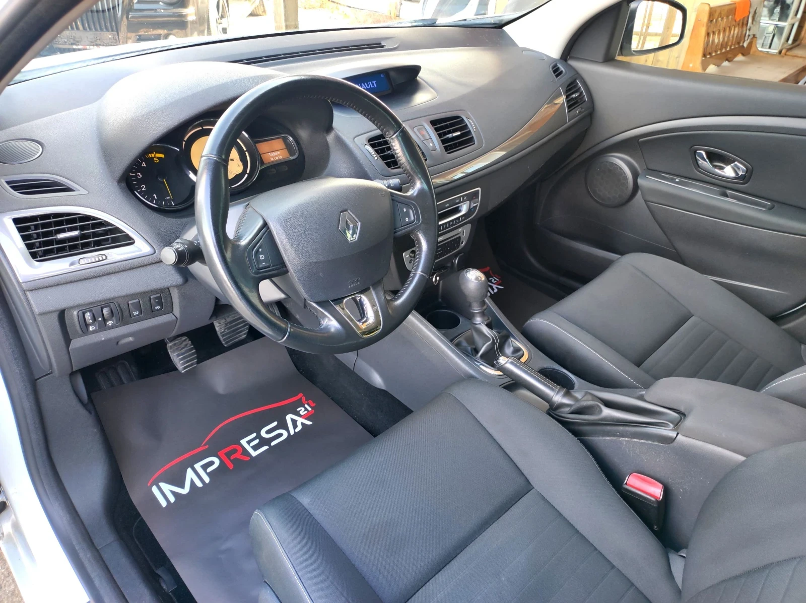 Renault Megane 1.5dci Limited  - изображение 8