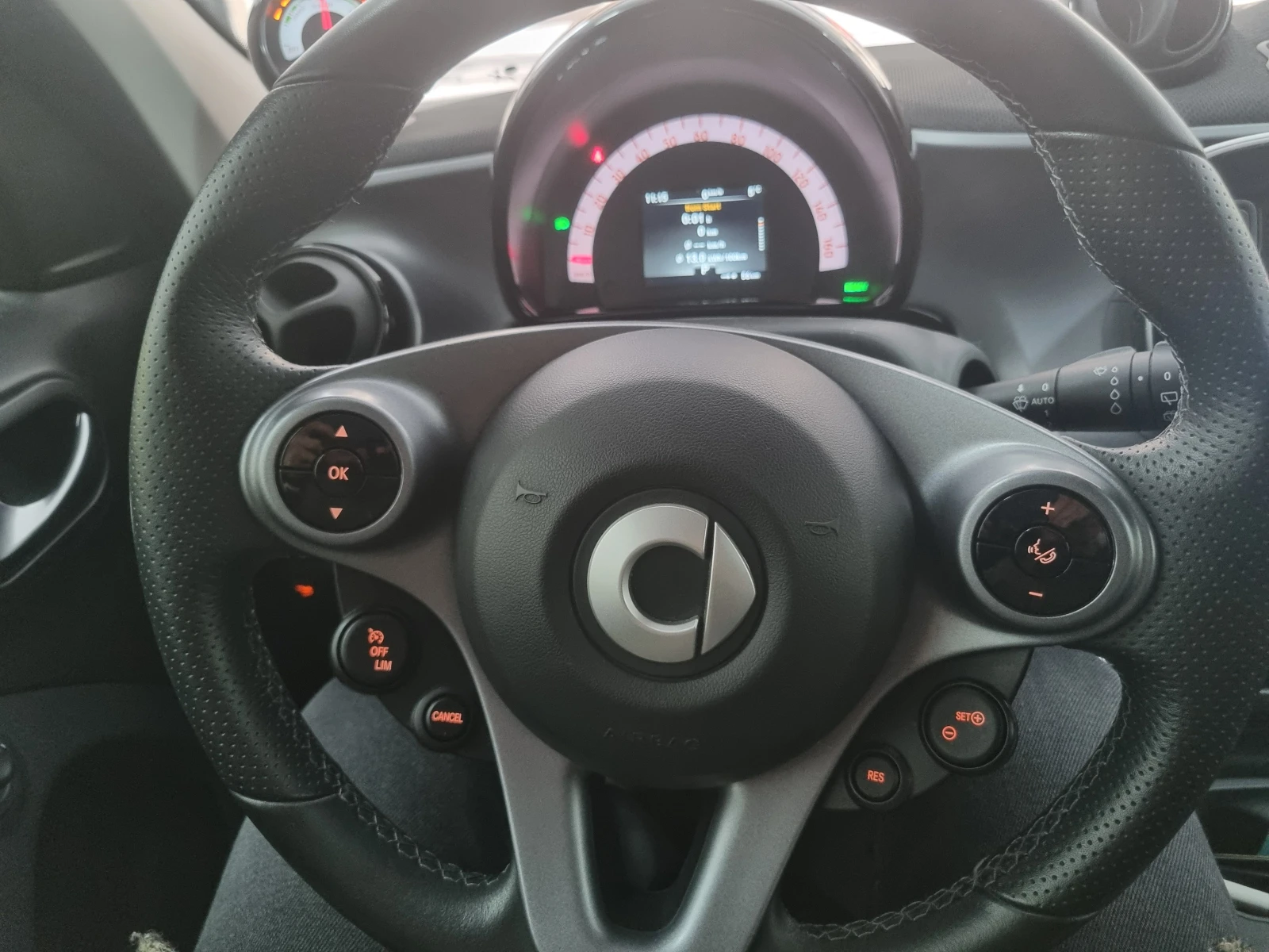 Smart Forfour EQ КАТО НОВ - изображение 9