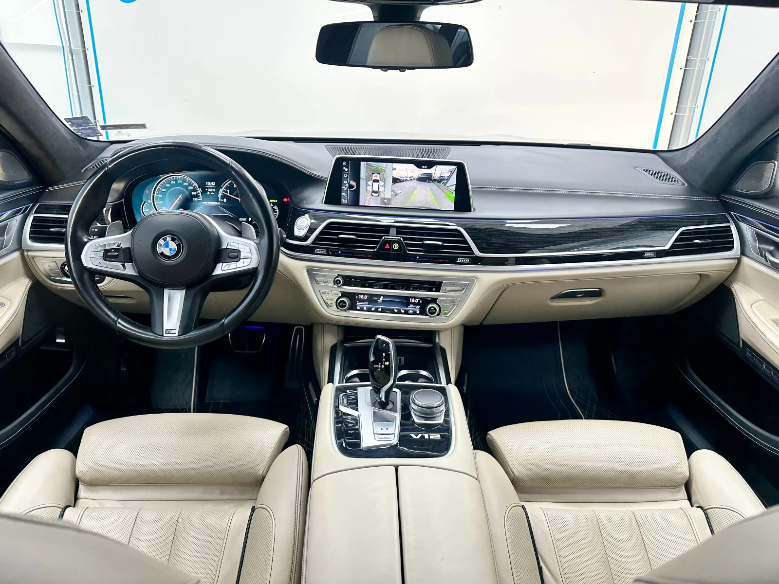 BMW 760  M760Li xDrive - изображение 8