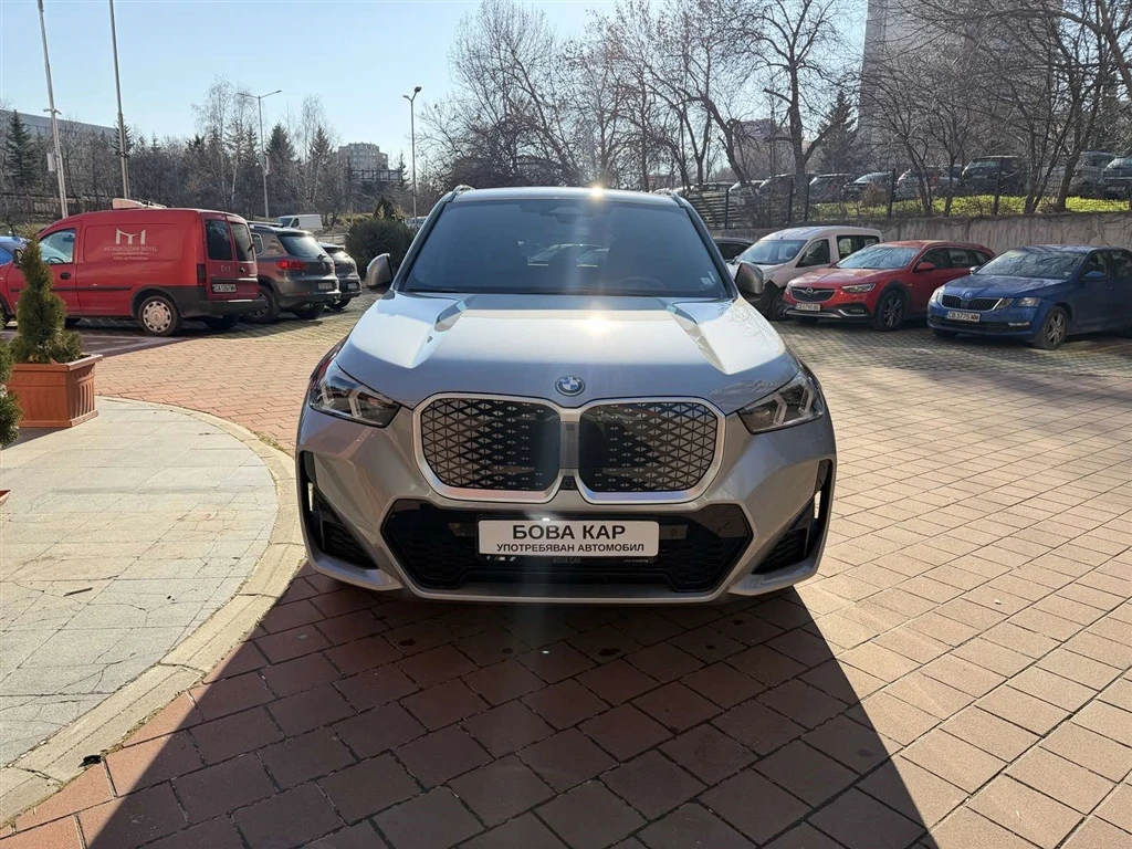 BMW iX1 xDrive30 | Mobile.bg � ����������� 2