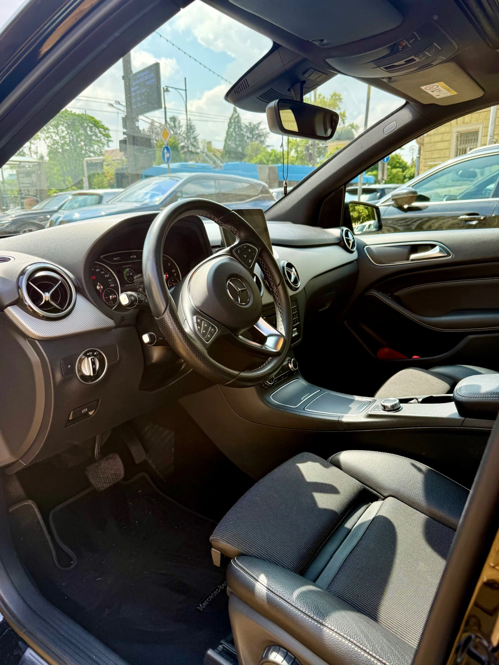 Mercedes-Benz B 200, снимка 3 - Автомобили и джипове - 55143379
