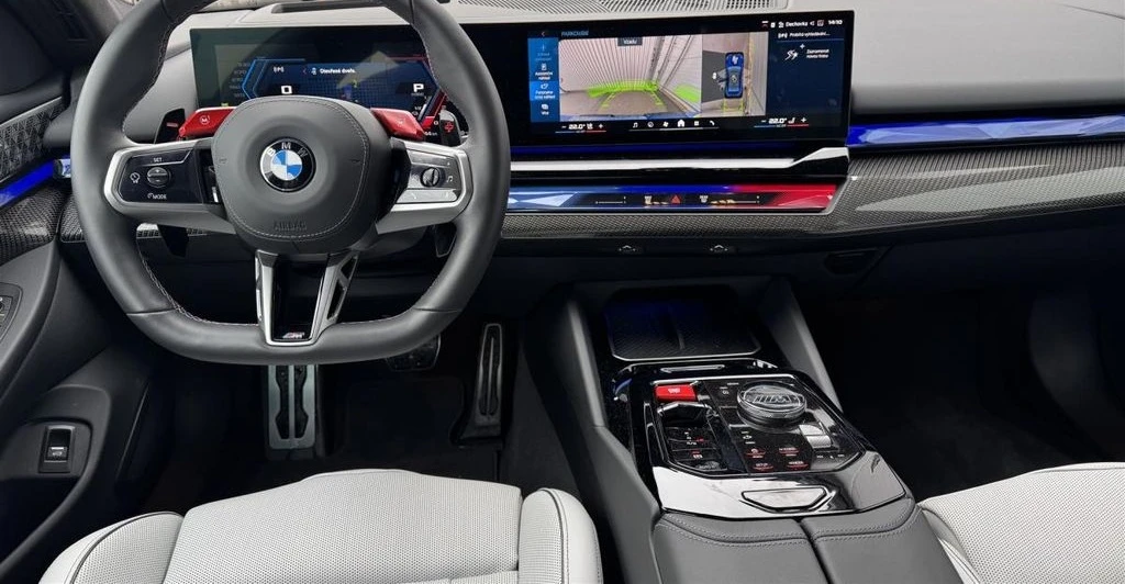 BMW M5 4.4 V8 xDrive - изображение 8