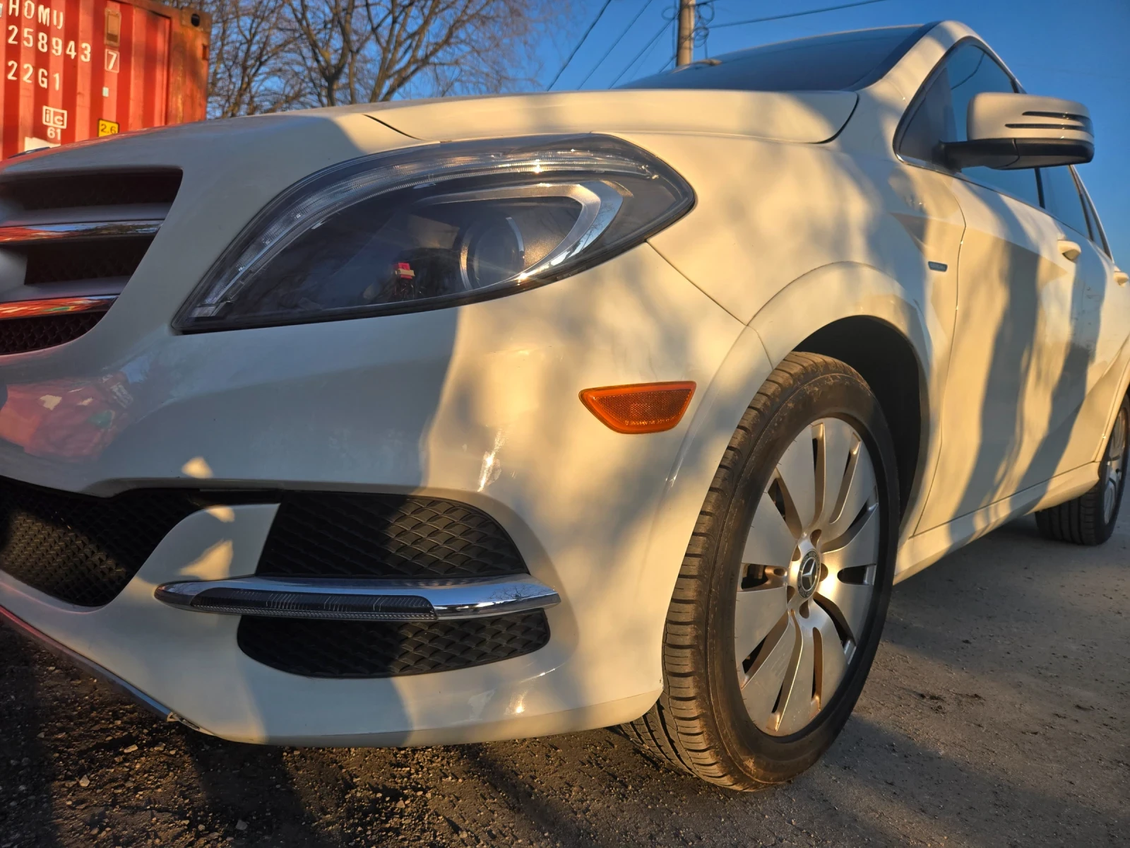 Mercedes-Benz B 250 B250e, снимка 2 - Автомобили и джипове - 53760215