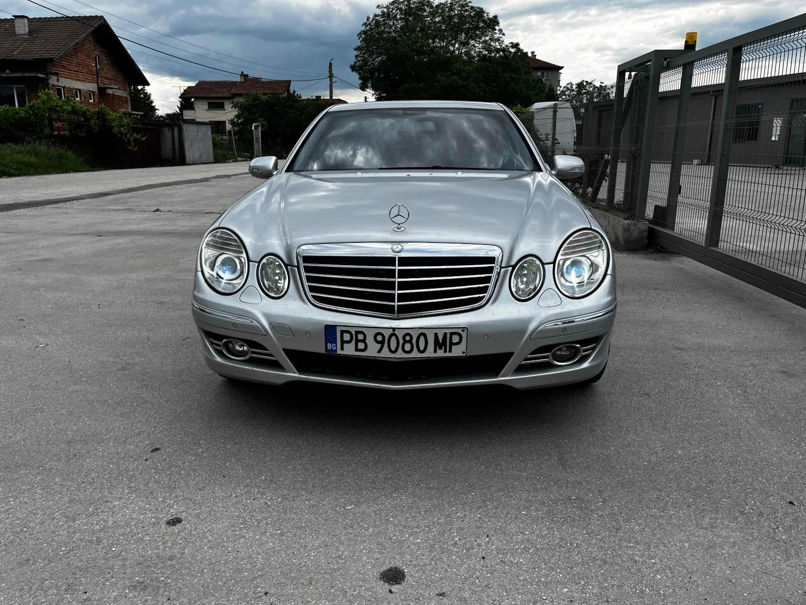 Mercedes-Benz E 280 CDI avangard, снимка 8 - Автомобили и джипове - 53837474