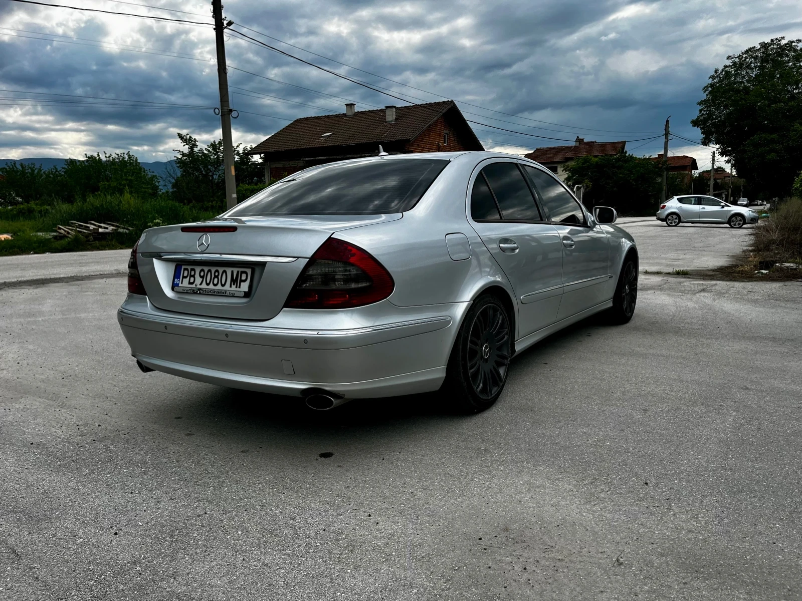 Mercedes-Benz E 280 CDI avangard, снимка 5 - Автомобили и джипове - 53837474