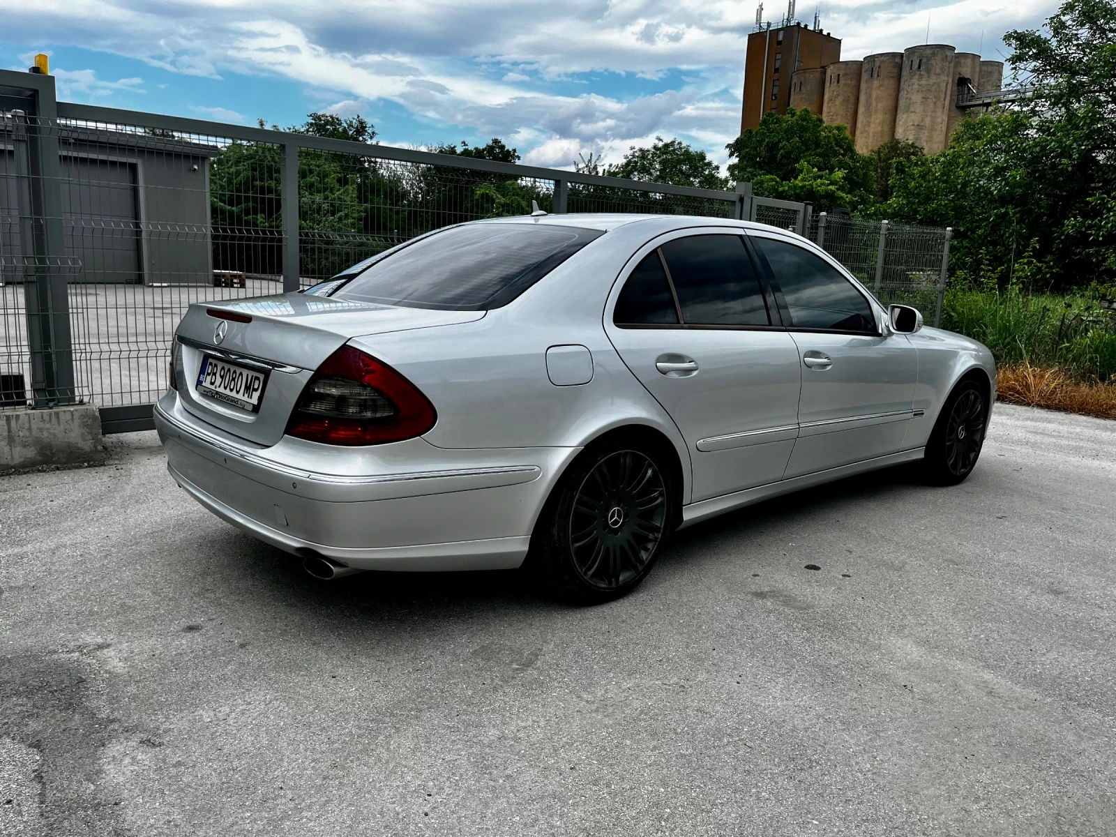 Mercedes-Benz E 280 CDI avangard, снимка 6 - Автомобили и джипове - 53837474