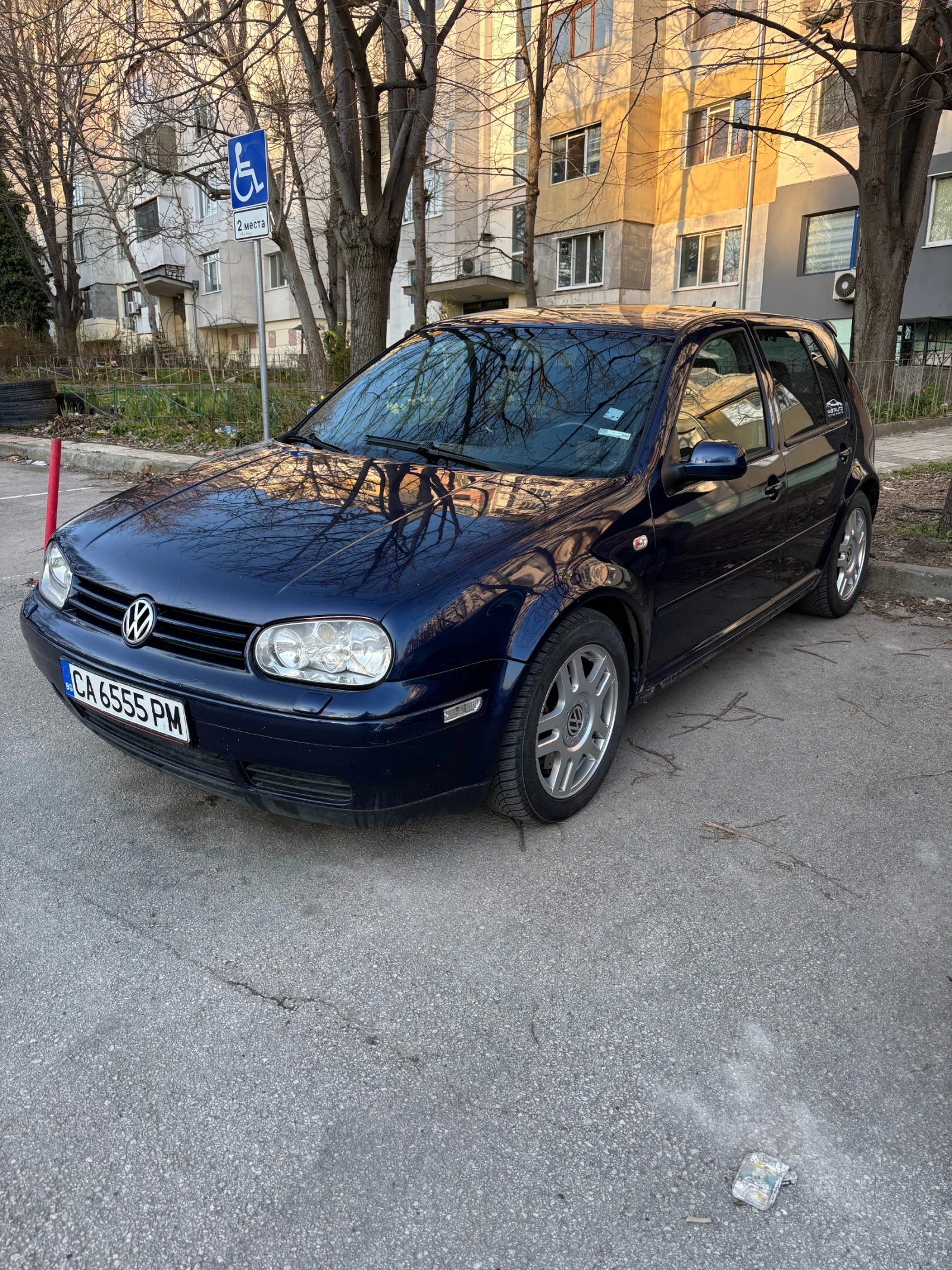 VW Golf 1.9 TDI ASZ, снимка 2 - Автомобили и джипове - 53998052