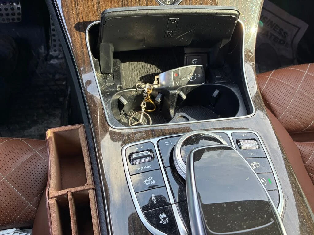 Mercedes-Benz C 43 AMG 4MATIC* АвтоКредит* (ЦЕНА ДО БГ), снимка 13 - Автомобили и джипове - 54056550