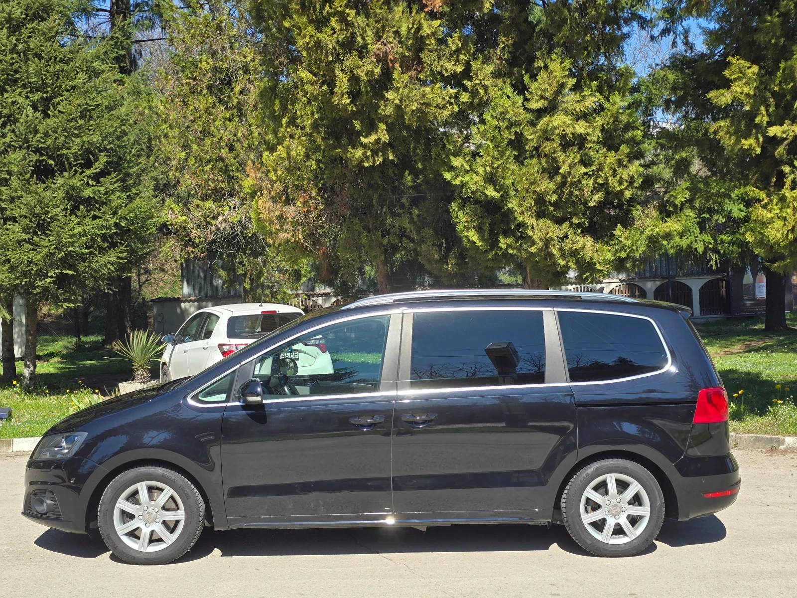 Seat Alhambra 2.0tdi 177к.с. ШВЕЙЦАРИЯ , снимка 8 - Автомобили и джипове - 54114121