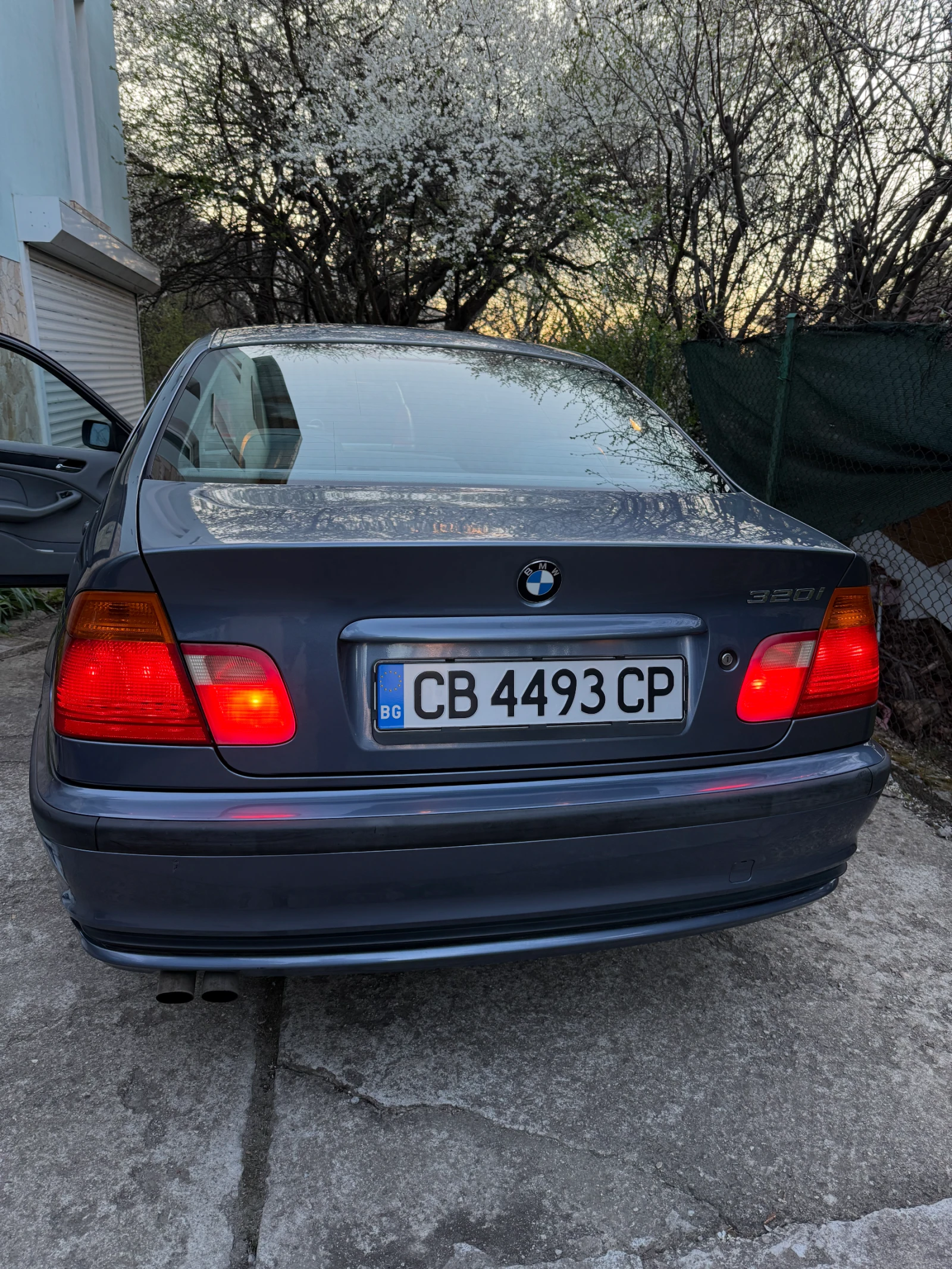 BMW 320, снимка 3 - Автомобили и джипове - 54245586