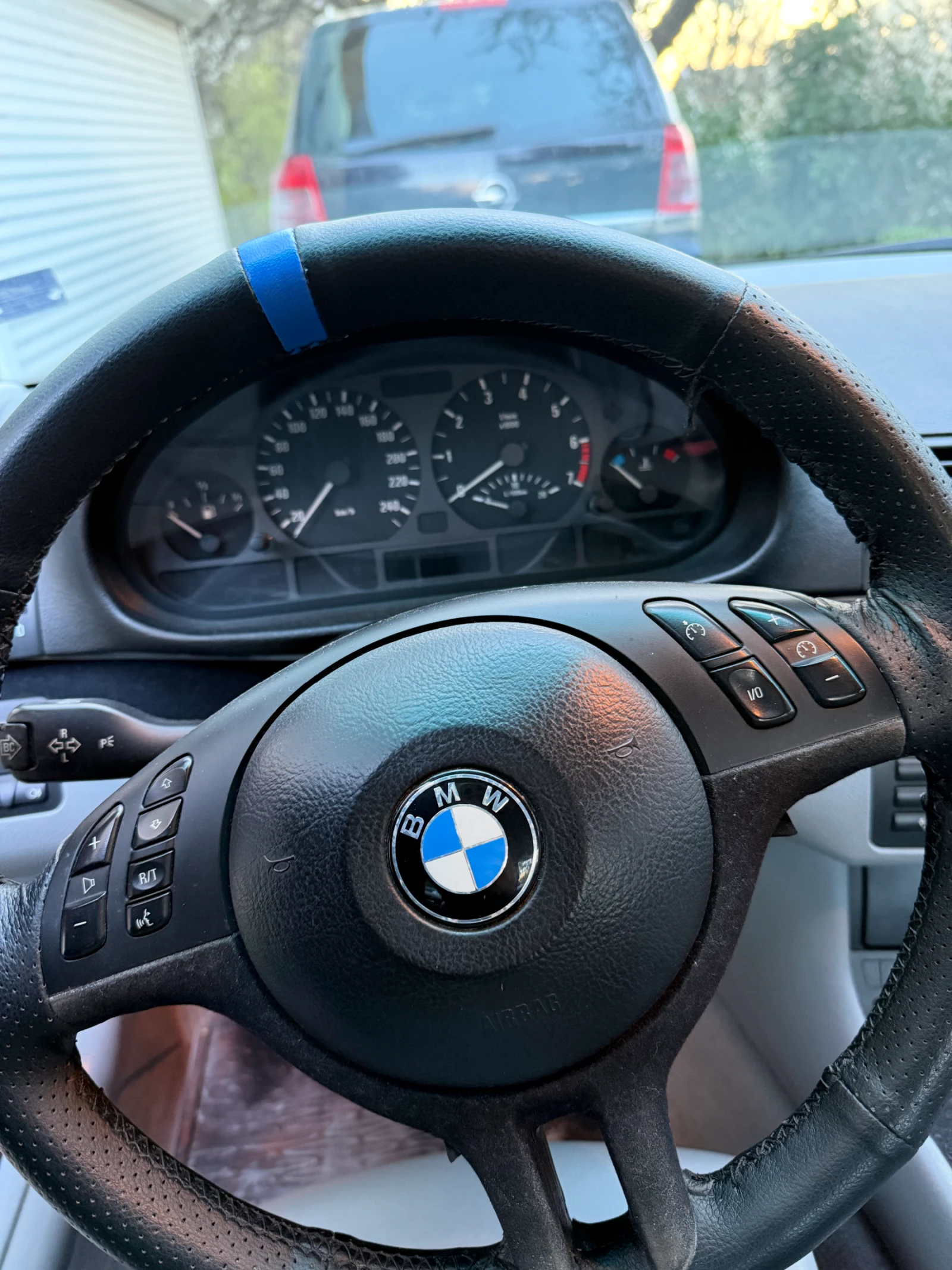 BMW 320, снимка 8 - Автомобили и джипове - 54245586