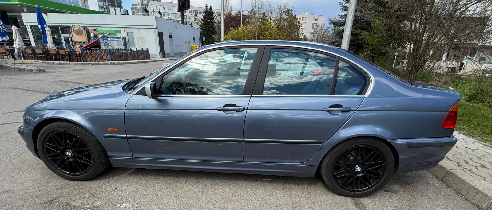 BMW 320, снимка 4 - Автомобили и джипове - 54245586