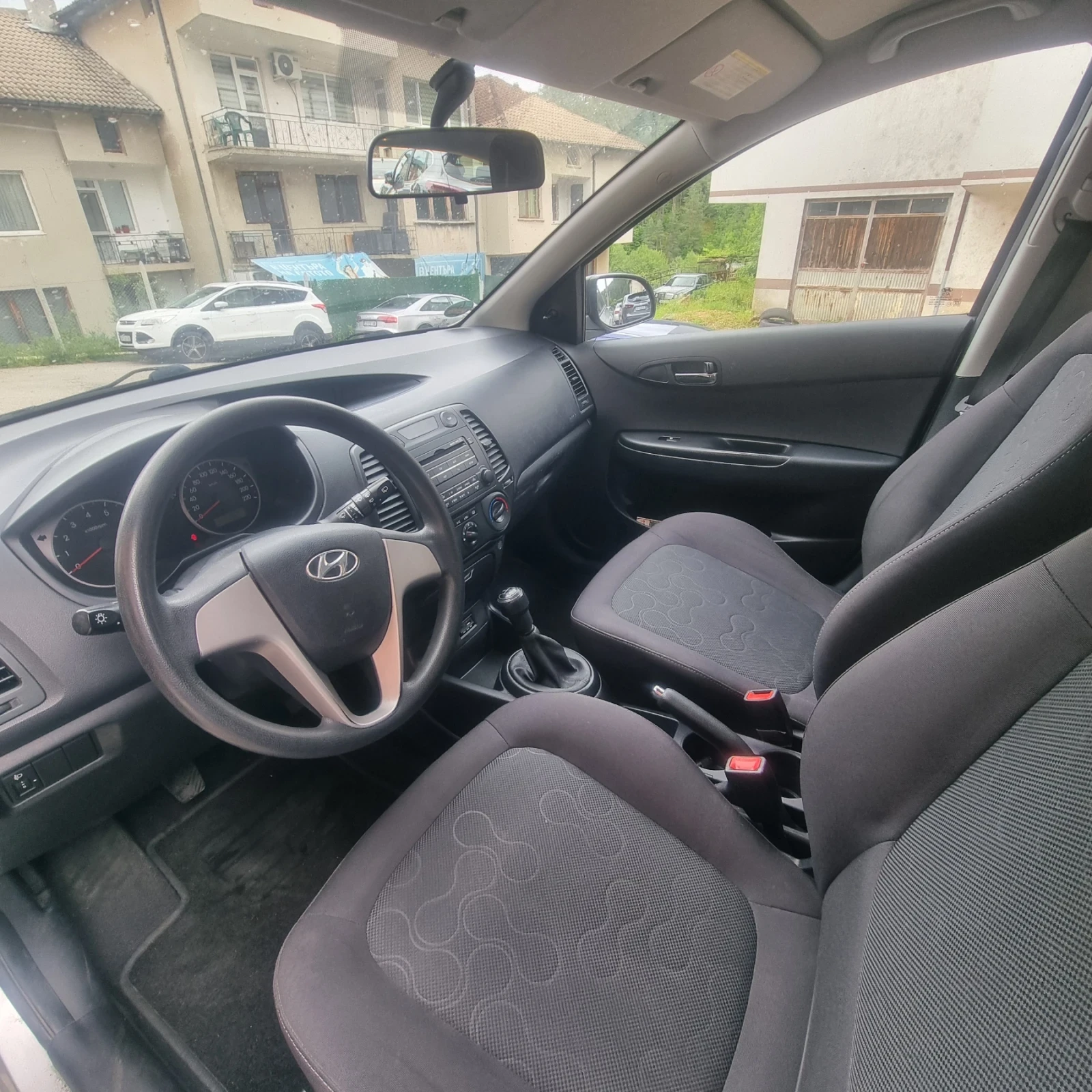 Hyundai I20 1.2i, снимка 11 - Автомобили и джипове - 54582212