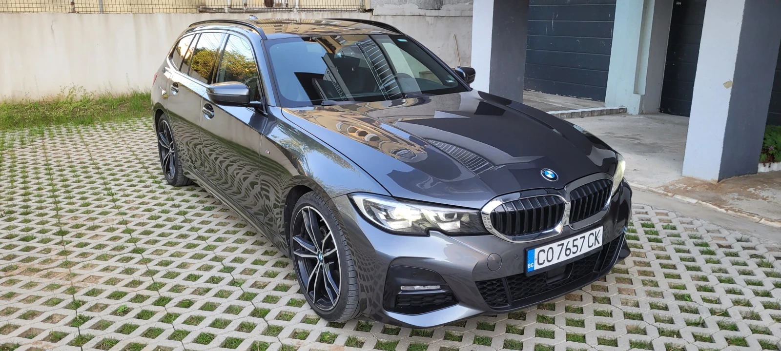 BMW 320 xDrive G21 M package , снимка 5 - Автомобили и джипове - 54634730
