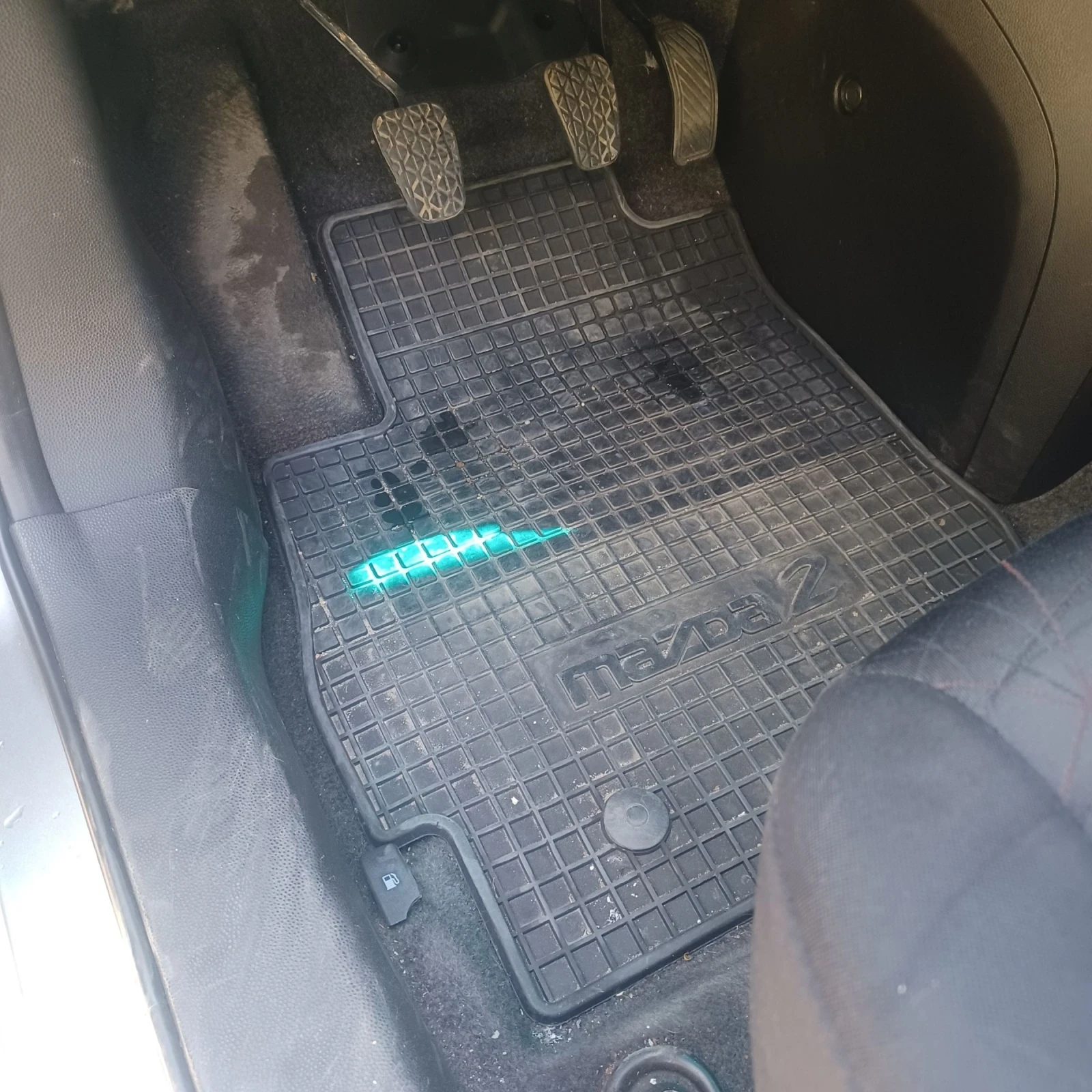Mazda 2, снимка 8 - Автомобили и джипове - 54728499