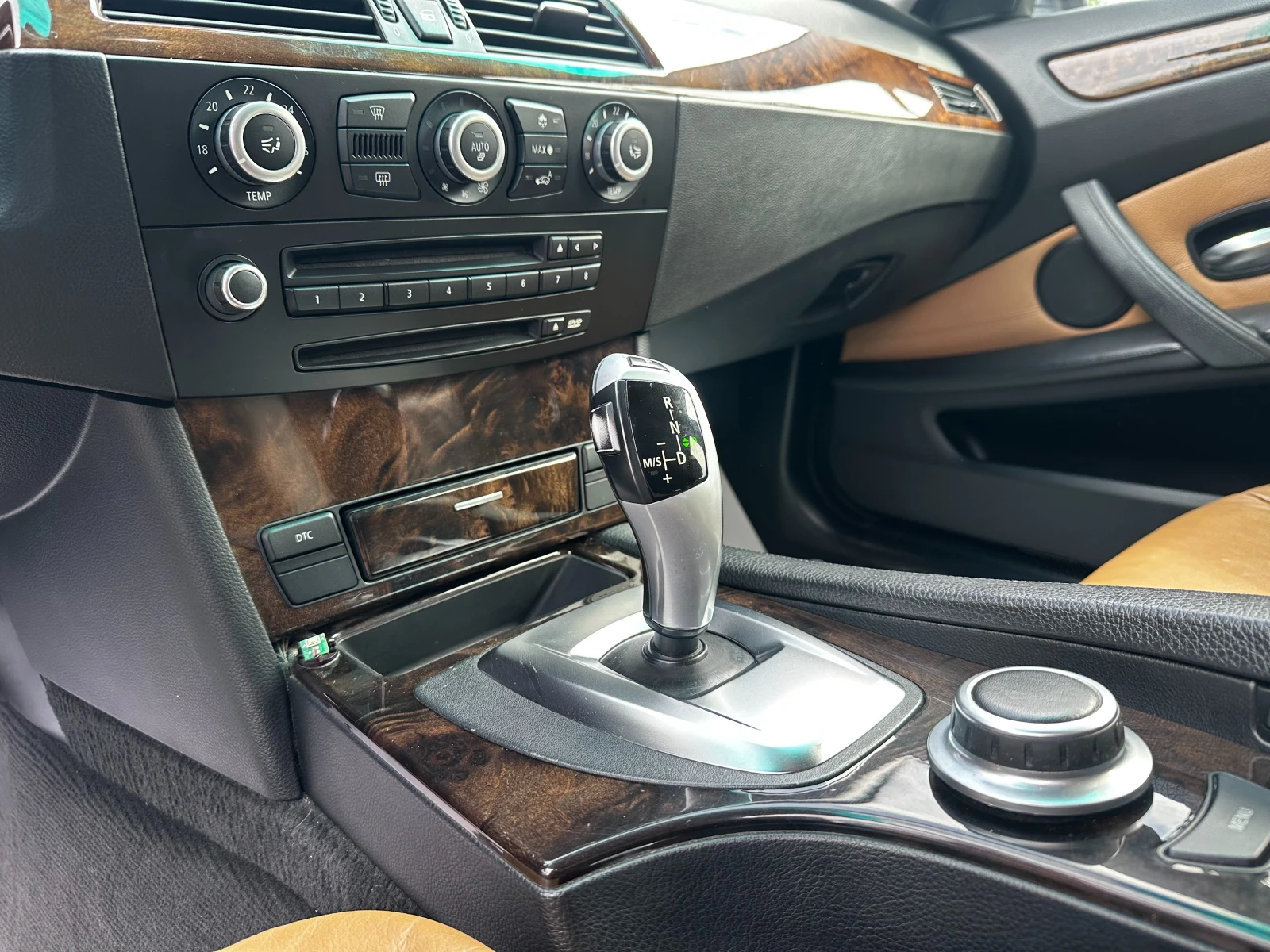 BMW 530 D, снимка 12 - Автомобили и джипове - 54761764