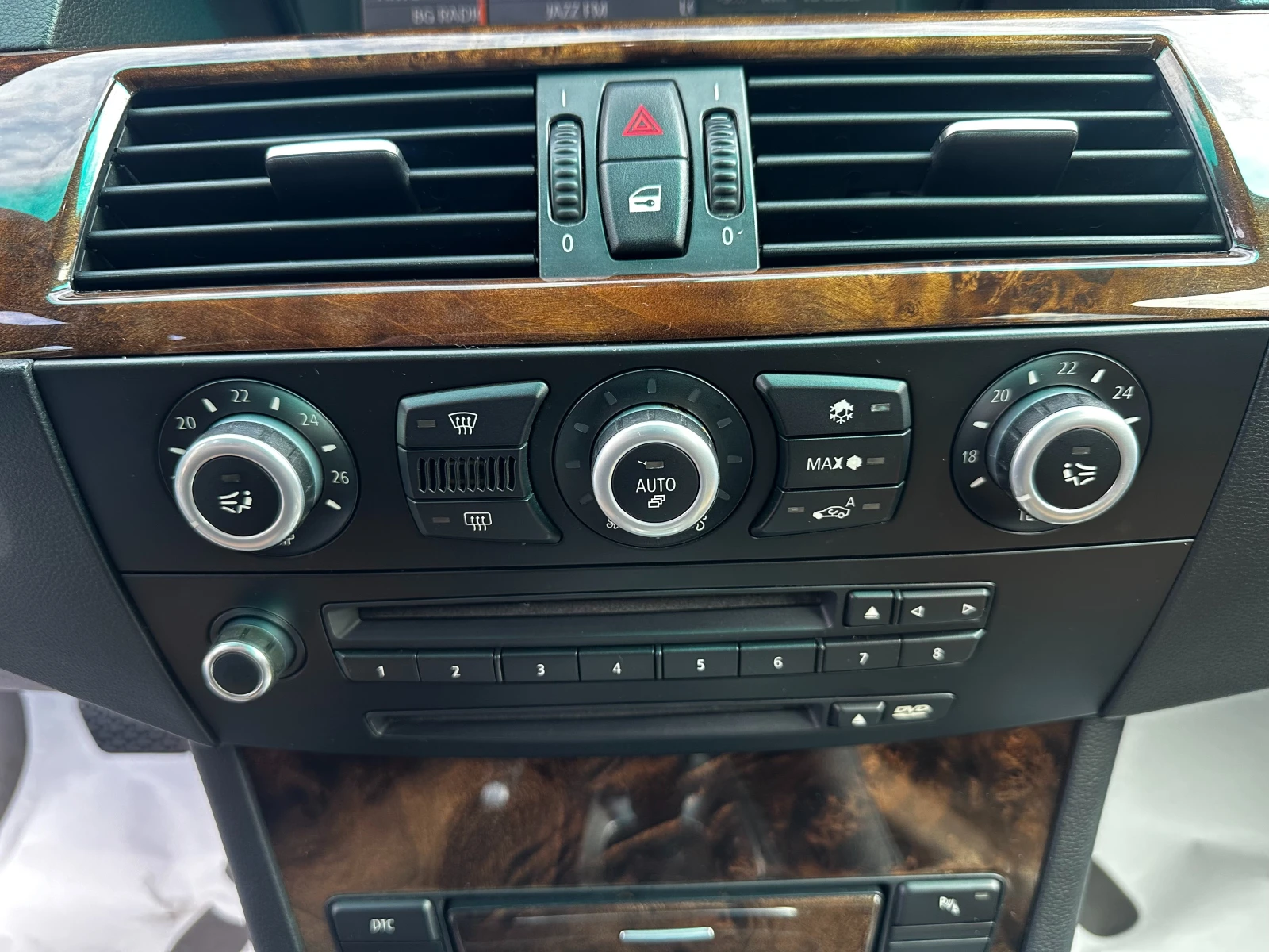 BMW 530 D, снимка 13 - Автомобили и джипове - 54761764