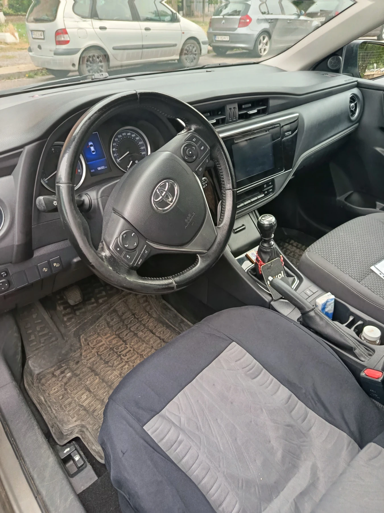 Toyota Corolla, снимка 8 - Автомобили и джипове - 55431341