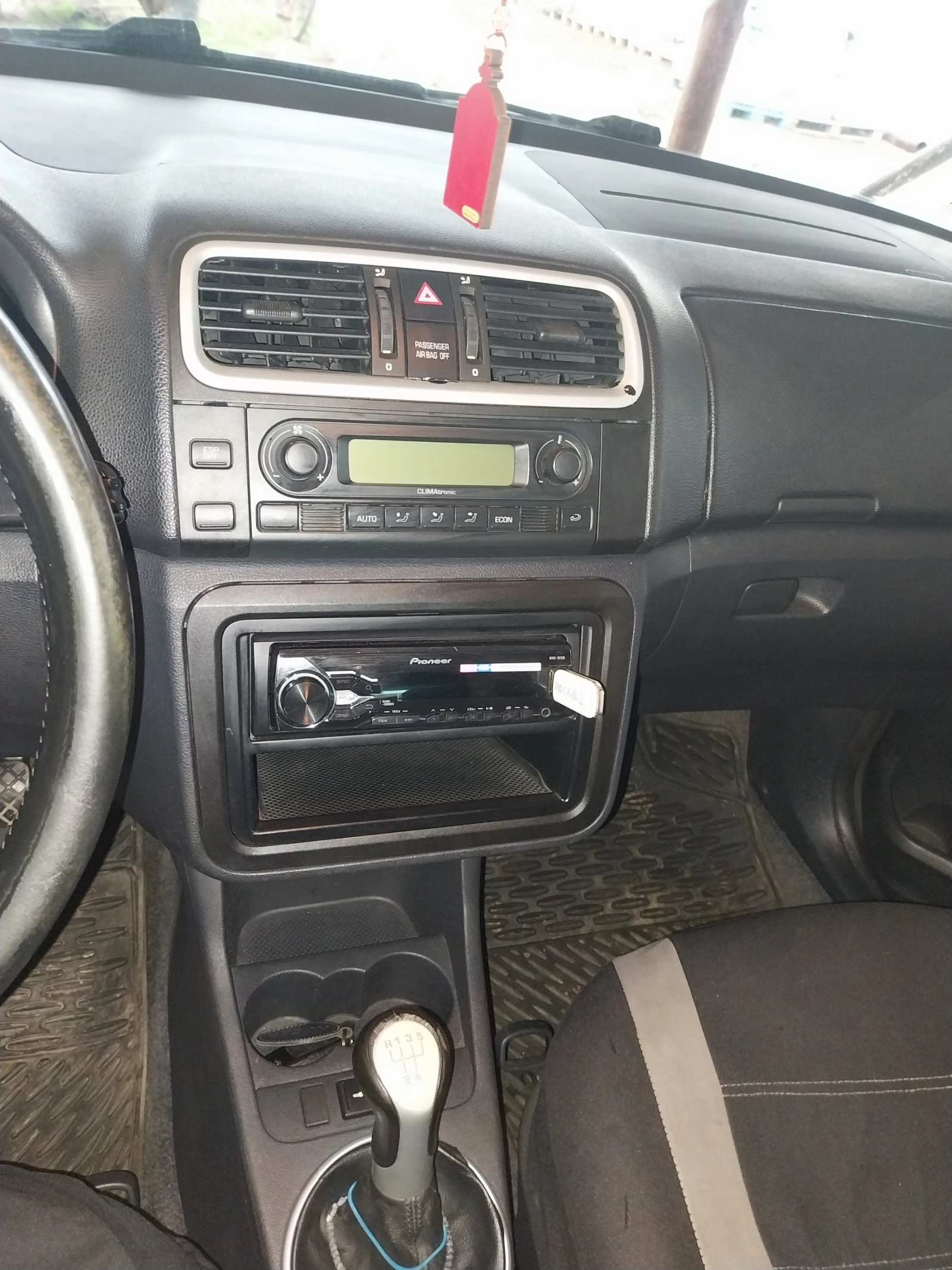 Skoda Fabia, снимка 7 - Автомобили и джипове - 55657406