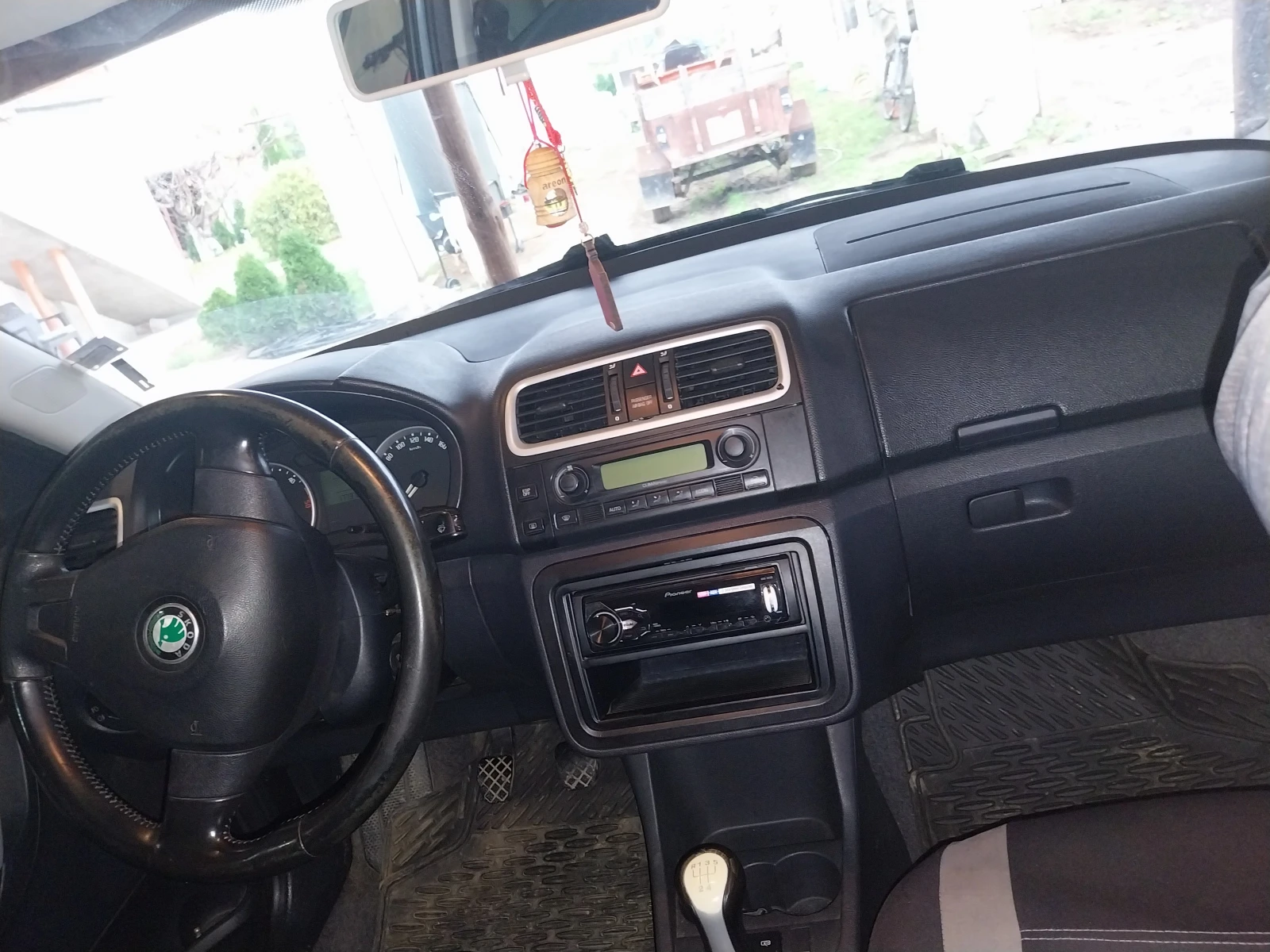 Skoda Fabia, снимка 3 - Автомобили и джипове - 55657406