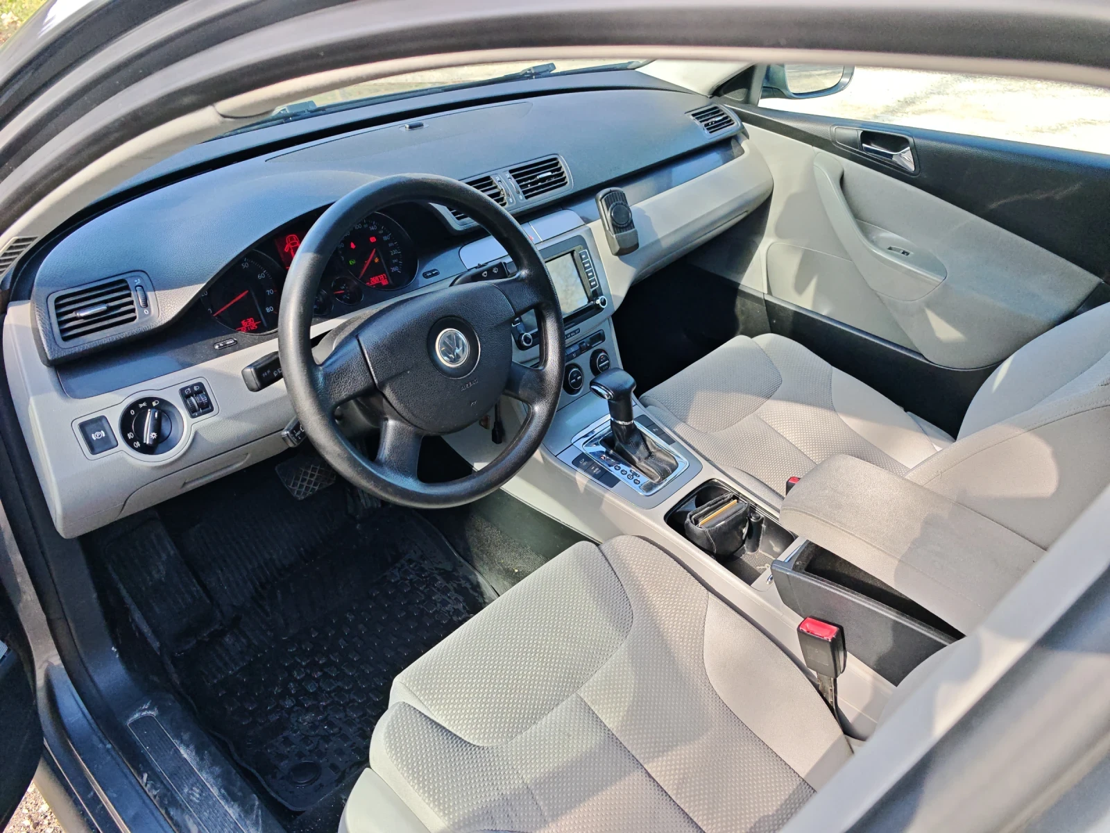 VW Passat 2.0 FSI DSG , снимка 7 - Автомобили и джипове - 55884704