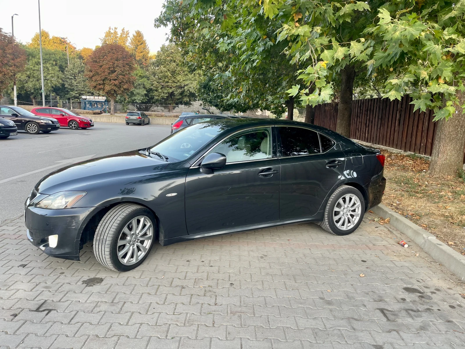 Lexus IS 220d Luxury  | Mobile.bg � ����������� 5