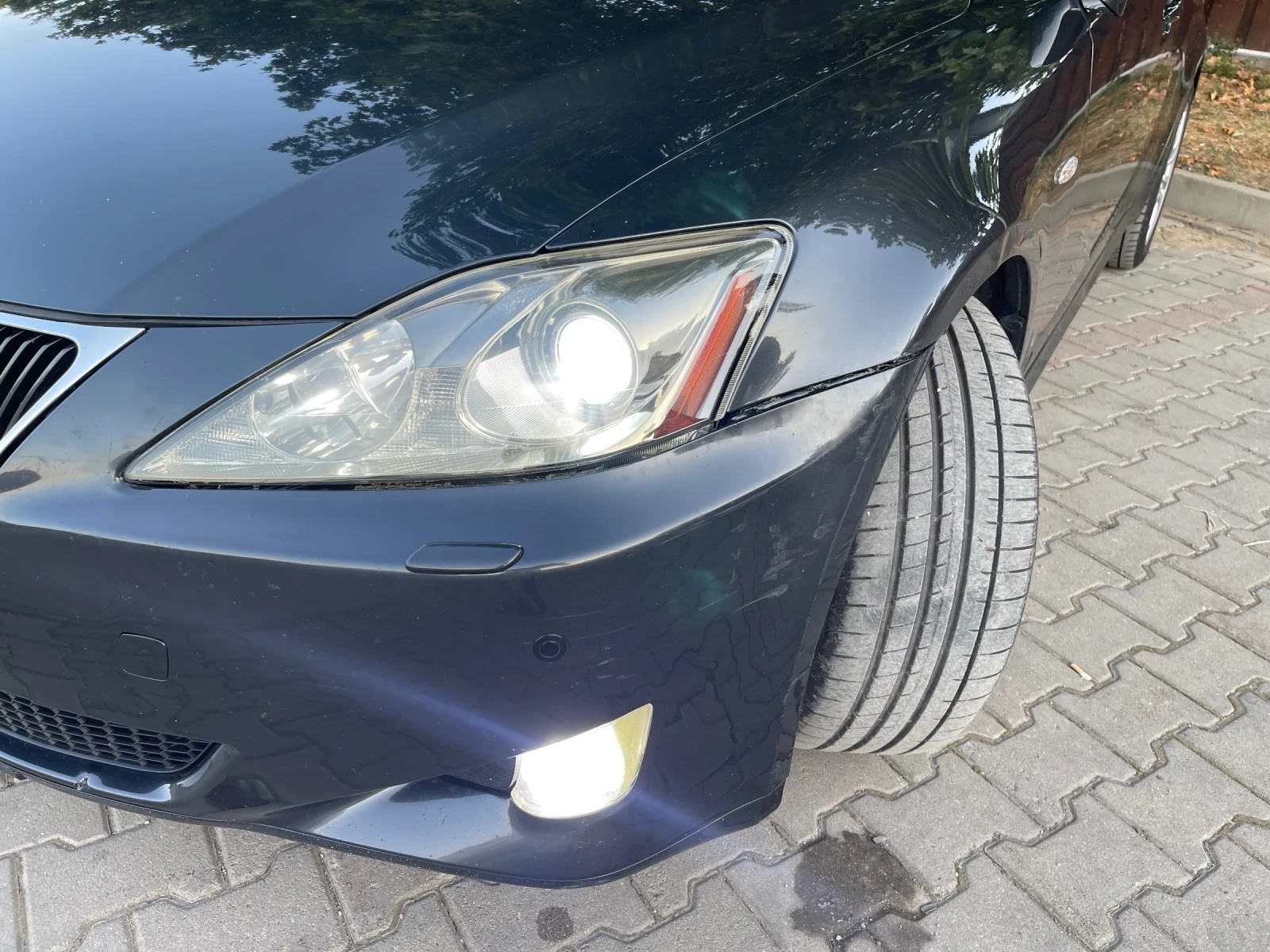 Lexus IS 220d Luxury СПЕШНО, снимка 2 - Автомобили и джипове - 55954377