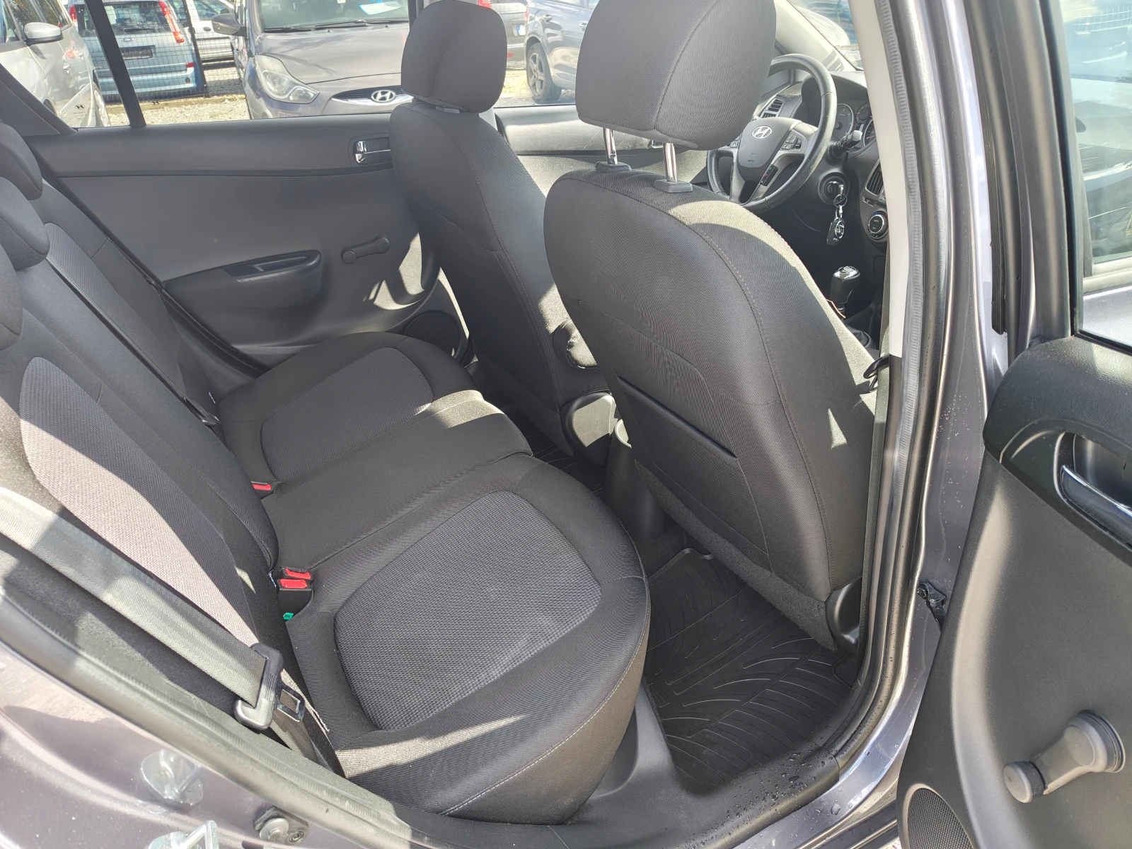Hyundai I20 1.4 CRDI | Mobile.bg � ����������� 11