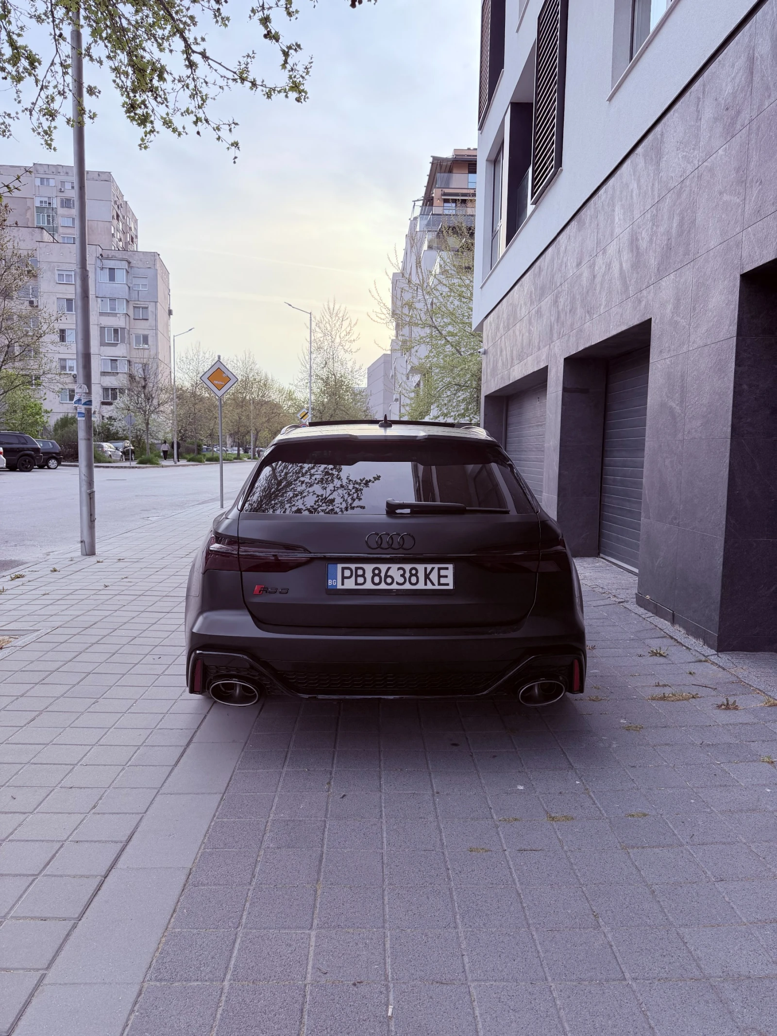 Audi Rs6, снимка 4 - Автомобили и джипове - 56553239