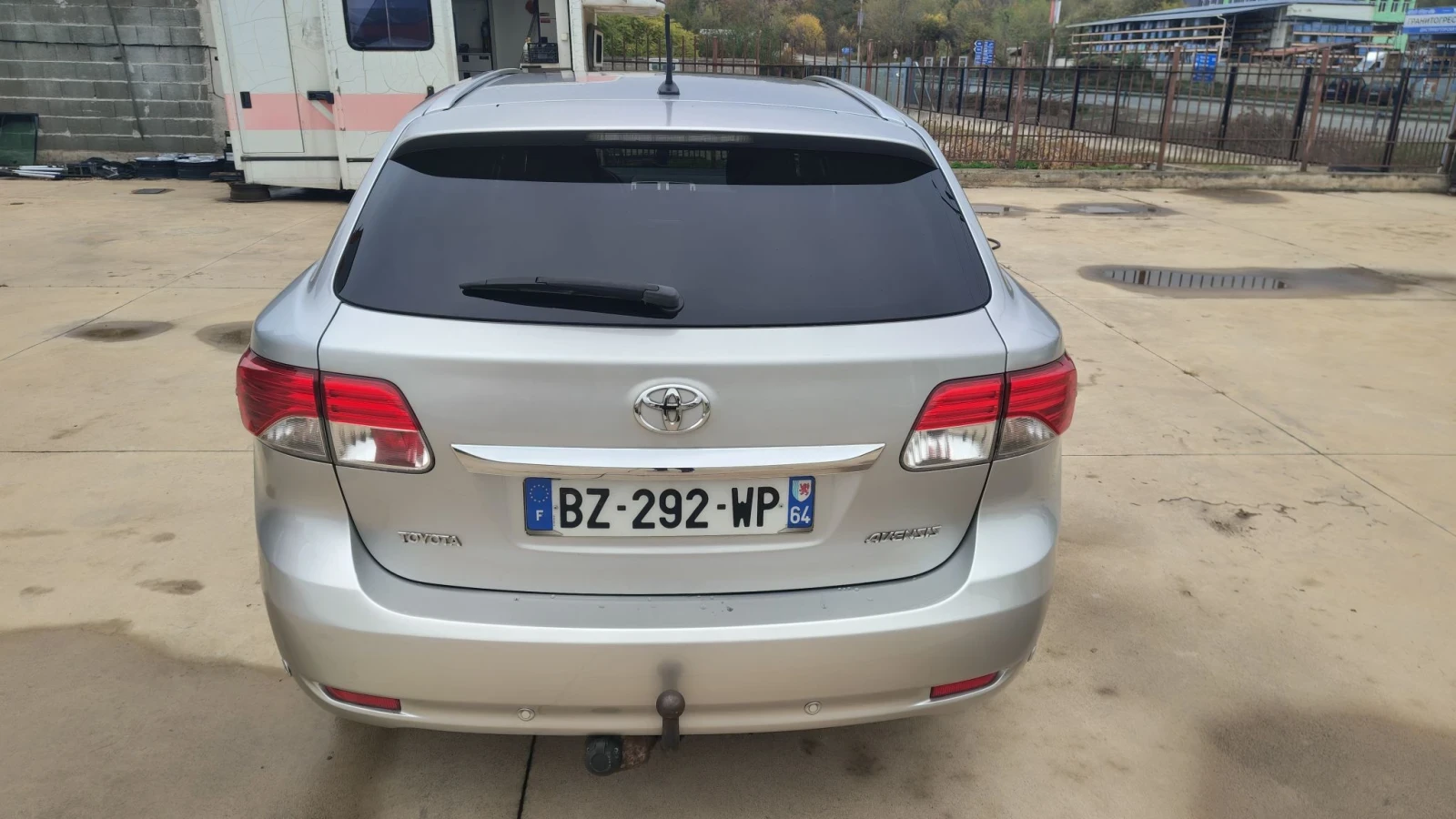 Toyota Avensis 2.0 D4d - ПАНОРАМА - НАВИ, снимка 6 - Автомобили и джипове - 56726599