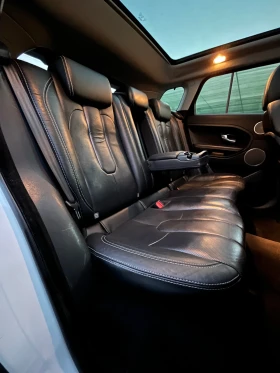 Land Rover Range Rover Evoque 2.2SD4* PANO* KEYLESS* FULL* СОБСТВЕН ЛИЗИНГ, снимка 9